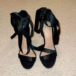 Aldo Bow Heel
